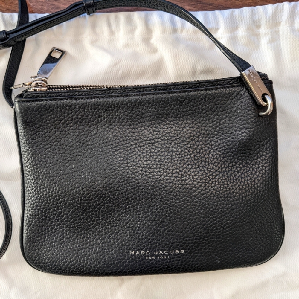 Marc Jacobs New York Black Leather Crossbody Purse